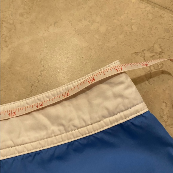 Nike reversible shorts (runs smaller than size in tag) - Picture 5 of 10